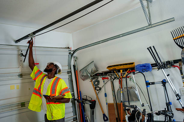 Professional Garage Door Installation technician working in Greens Farms, CT